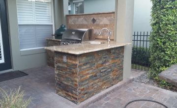 outdoor-custom-custom-stone-kitchens-19-e1466462539226